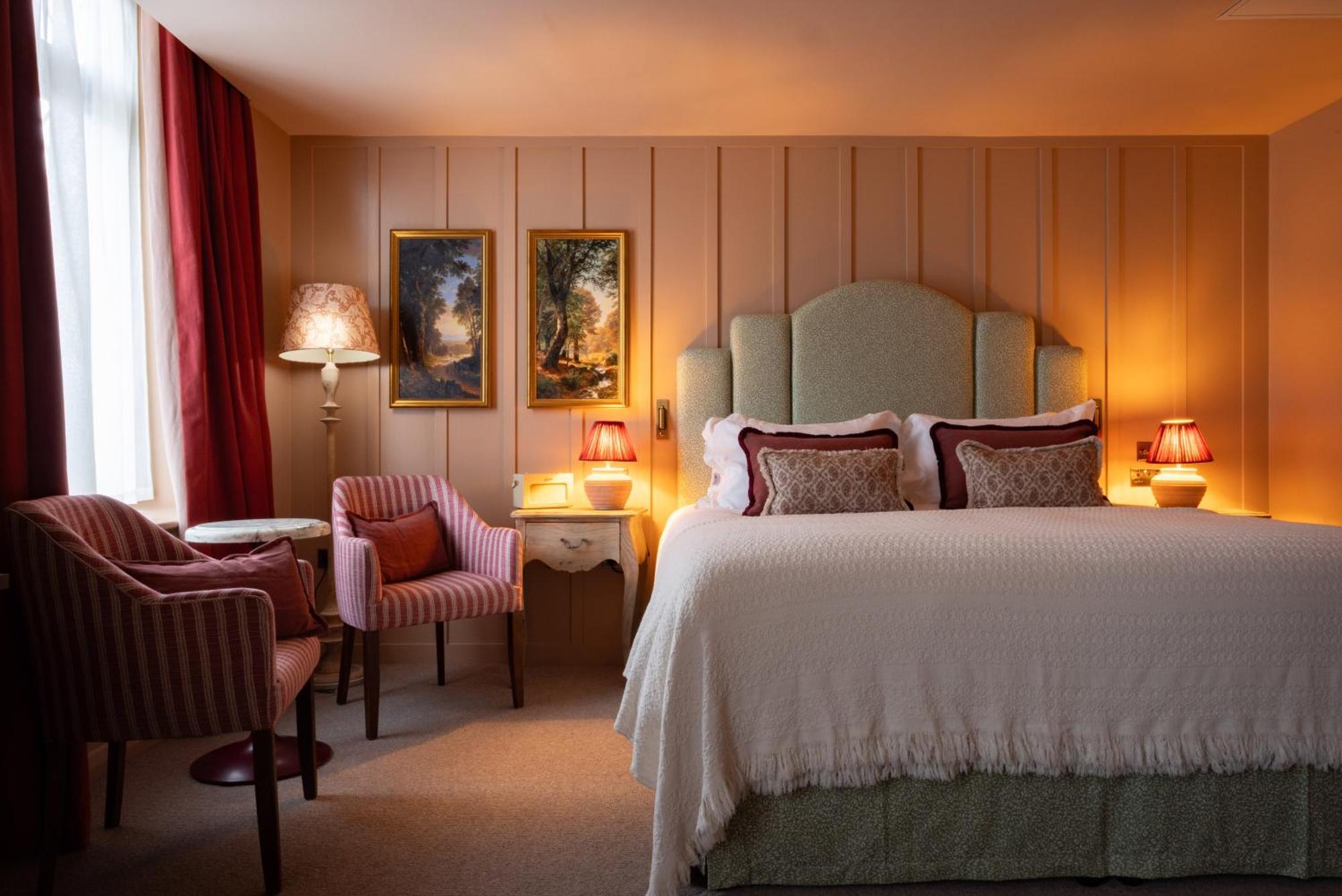The Royal Forest - A Heartwood Inn Чингфорд Экстерьер фото